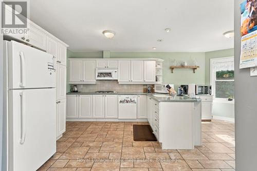 62 Cedartree Lane, Kawartha Lakes (Bobcaygeon), ON 
