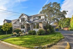 2680 Margate Ave Oak Bay, BC V8S 3A7