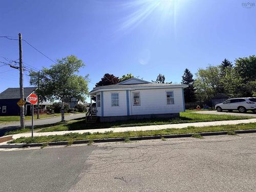 100-102 Henry Street Street, Sydney, NS 