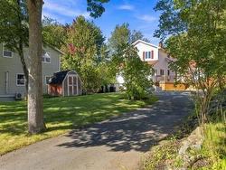 17 Sunnydale Crescent  Bedford, NS B4A 2S3