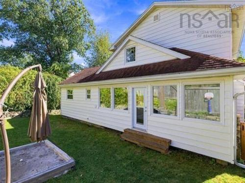 17 Sunnydale Crescent, Bedford, NS 