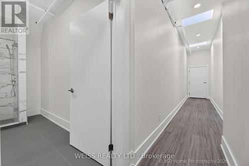 2 - 897 LANSDOWNE AVENUE , Toronto, Ontario M6H 3Z2 2