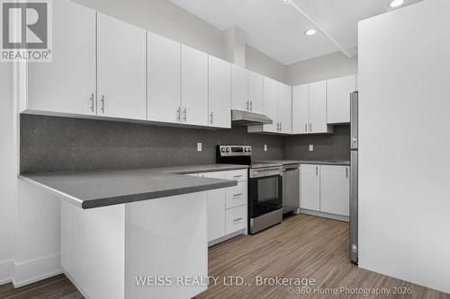 2 - 897 LANSDOWNE AVENUE , Toronto, Ontario M6H 3Z2 5