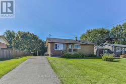 9 JAMES COURT Norfolk (Courtland), ON N0J 1E0