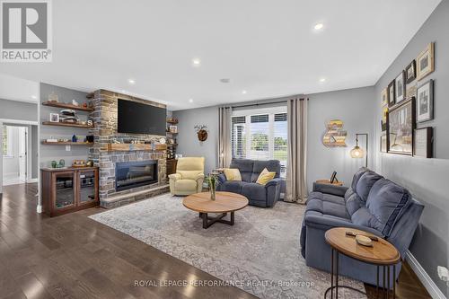 2810 Eldo Street, Ottawa, ON 
