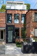 74 SUMMERHILL GARDENS  Toronto, ON M4T 1B4