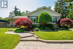 12 GUILDCREST DRIVE Toronto, ON M1E 1E3