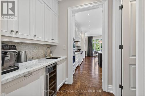 126 Hillview Road, Aurora, ON 