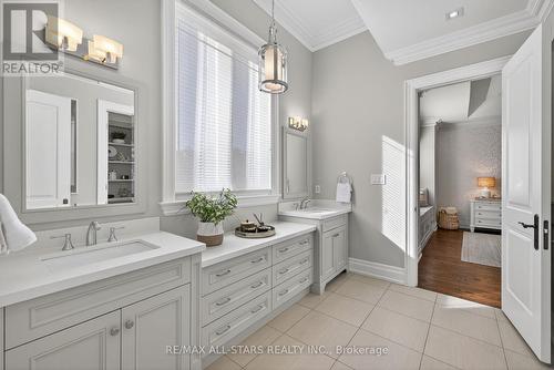 126 Hillview Road, Aurora, ON 