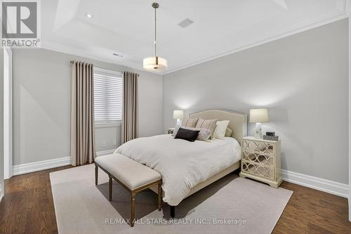 126 Hillview Road, Aurora, ON 