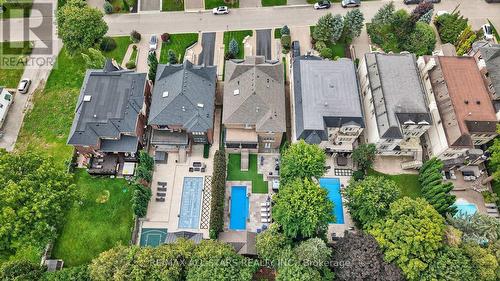 126 Hillview Road, Aurora, ON 