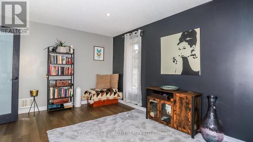 61 Barwick Drive W, Barrie, ON 