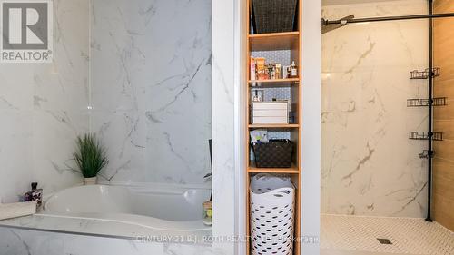 61 Barwick Drive W, Barrie, ON 
