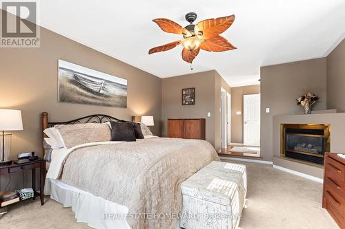 Primary with walk in closet and ensuite - 3332 Forrestdale Circle, Mississauga, ON 