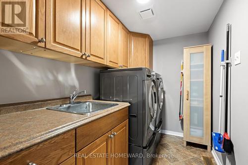 Laundry - 3332 Forrestdale Circle, Mississauga, ON 