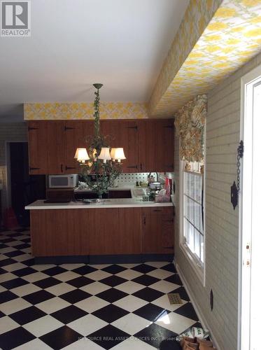 14 Robinhood Drive, Hamilton, ON 