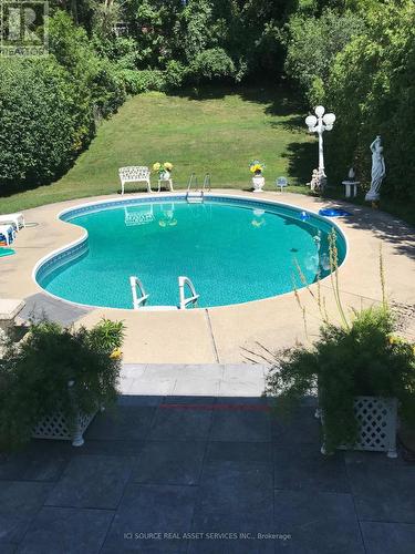 14 Robinhood Drive, Hamilton, ON 