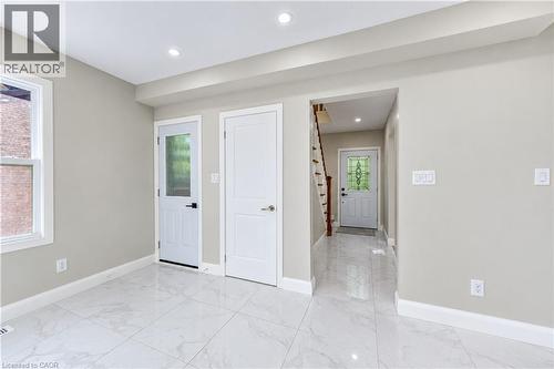 18 Miehm Place, Kitchener, ON 