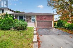 3 MINSTREL DRIVE Toronto, ON M8Y 3G3