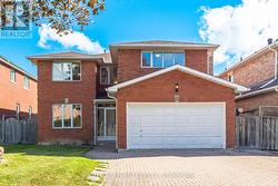 11 LYNDA MCNEIL PLACE Markham, ON L3S 3E4