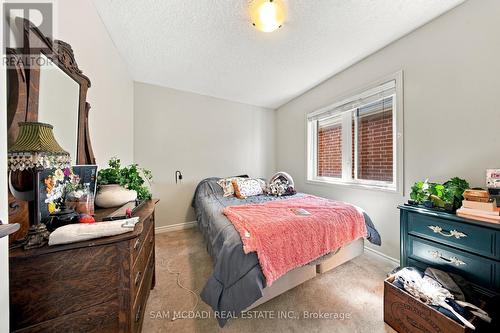 8 Celano Drive, Hamilton, ON 
