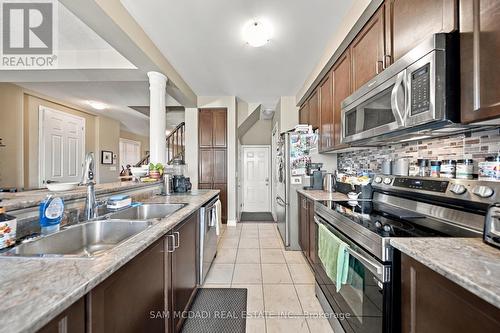 8 Celano Drive, Hamilton, ON 