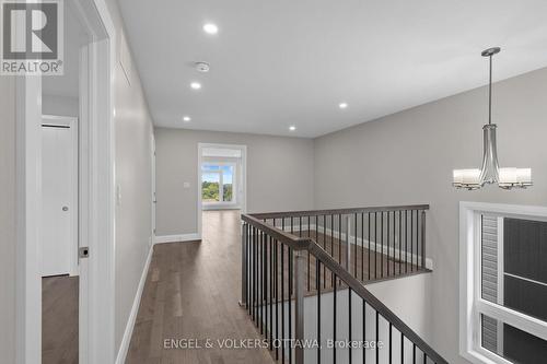 6933 Notre Dame Street, Ottawa, ON 