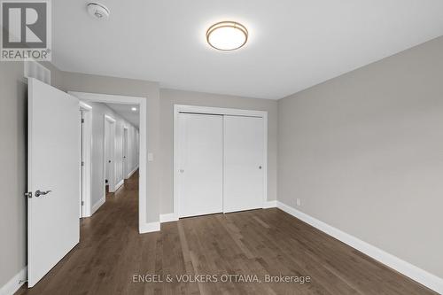 6933 Notre Dame Street, Ottawa, ON 
