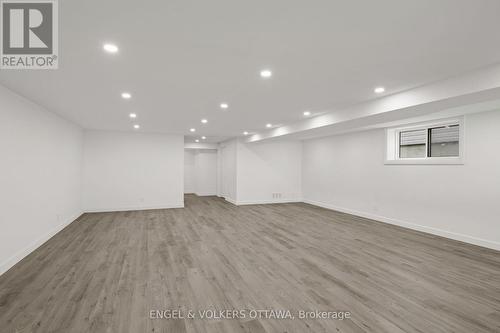 6933 Notre Dame Street, Ottawa, ON 