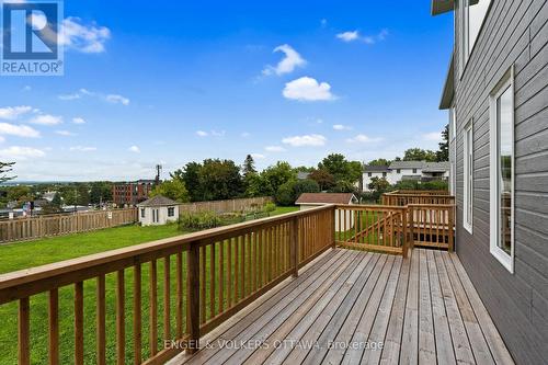 6933 Notre Dame Street, Ottawa, ON 