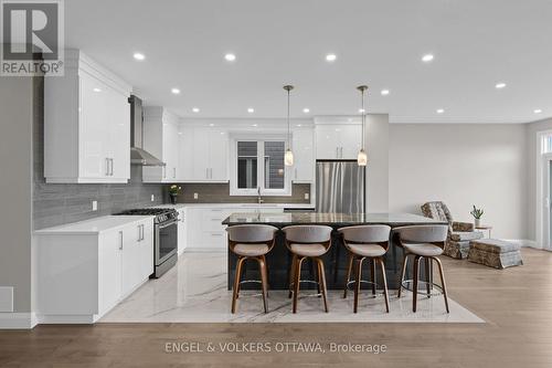 6933 Notre Dame Street, Ottawa, ON 
