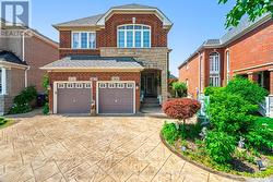 3809 CANDLELIGHT DRIVE Mississauga, ON L5M 8A8