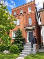21 DELABO DRIVE Toronto, ON M3J 3S5