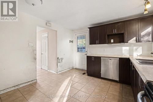 68 Downsview Crescent, Ottawa, ON 