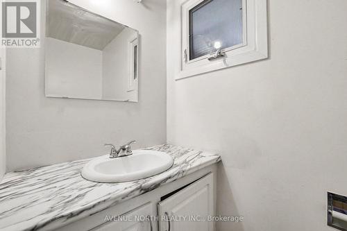 68 Downsview Crescent, Ottawa, ON 