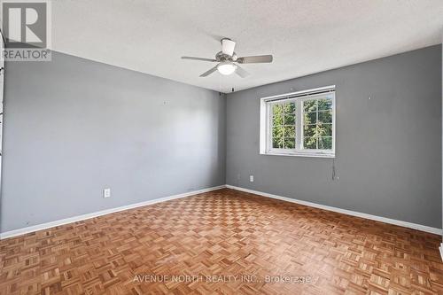 68 Downsview Crescent, Ottawa, ON 