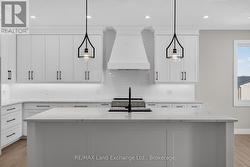 Perfect Entertaining Kitchen - 