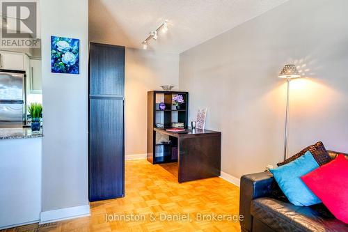805 - 33 Sheppard Avenue E, Toronto, ON 