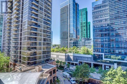805 - 33 Sheppard Avenue E, Toronto, ON 