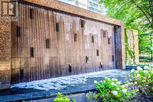 805 - 33 Sheppard Avenue E, Toronto, ON 