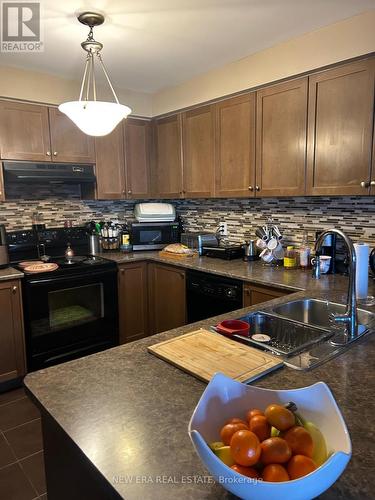 225 Schreyer Crescent, Milton, ON 
