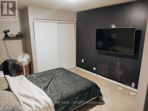 225 Schreyer Crescent, Milton, ON 
