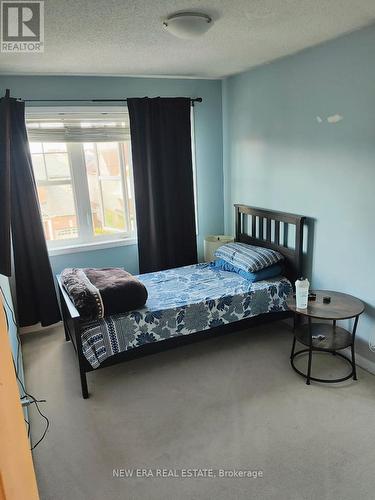 225 Schreyer Crescent, Milton, ON 
