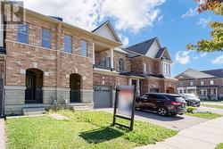 66 KEMPSFORD CRESCENT Brampton, ON L7A 4M5