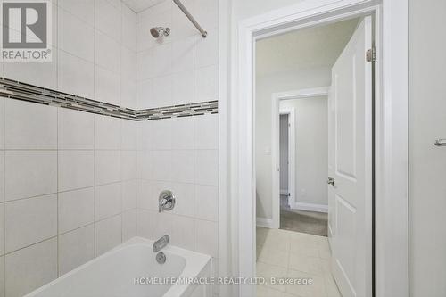 736 Wood Lily Street, Waterloo, ON 