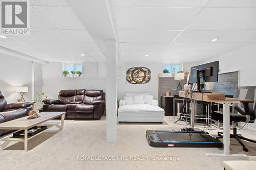 8031 Watson Street, Niagara Falls (Ascot), ON 