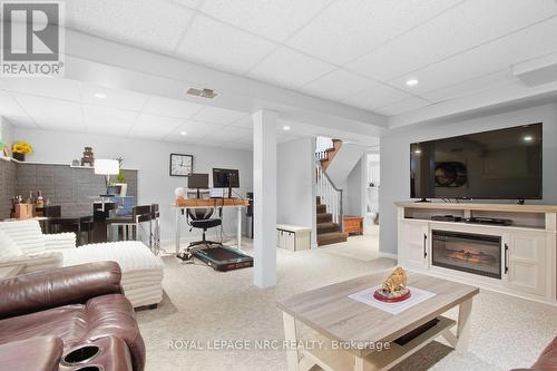 8031 Watson Street, Niagara Falls (Ascot), ON 