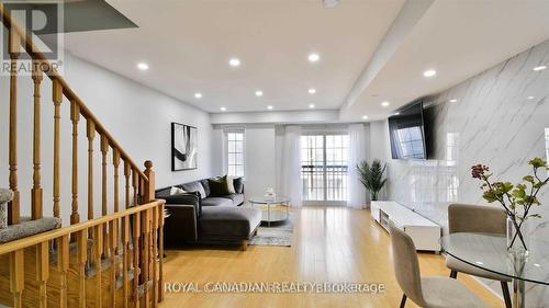 2529 BROMUS PATH , Oshawa, Ontario L1L 0K7 5