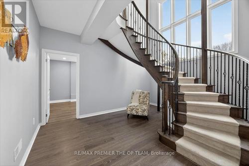 102 Pine Hill Road, Bradford West Gwillimbury, ON 