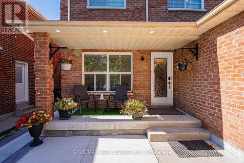 124 Wexford Road, Brampton, ON 